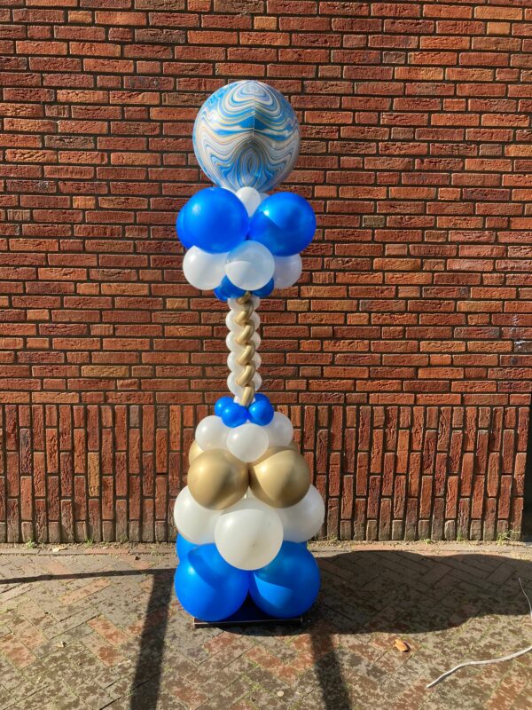 Ballon pilaar met gevlochten standaard